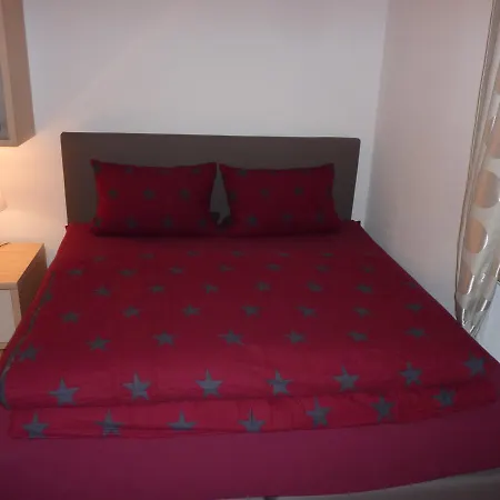 Daire Ferienwohnung Helena *